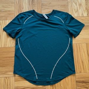 Lululemon high neck SS tee, size 6